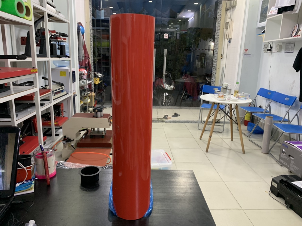 Decal PVC chuyển nhiệt khổ 50cm x 25m màu đỏ